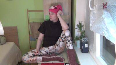 Smoking With And Without A Cap - hclips.com