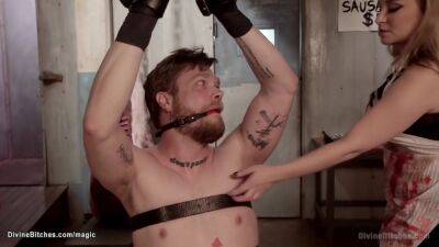 Butcher Fucking Bound Man - upornia.com