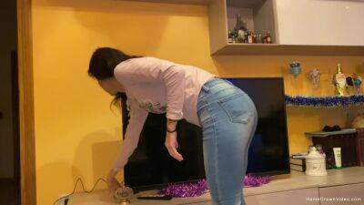 Cute girlfriend seduced by her boyfriend while cleaning - hclips.com