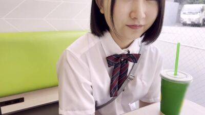 軽音部でギターを弾いている彼女は、身長が143cm785wwwwwwwwwwww - upornia.com - Japan