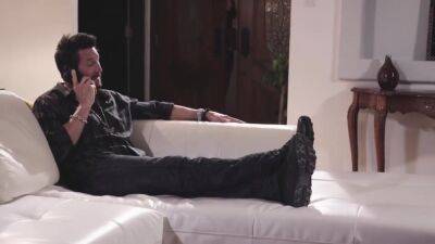 Her Friends House To Pick Up - upornia.com