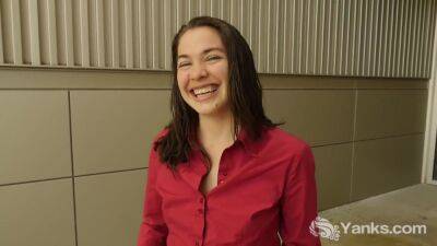 Amateur Babe Lilith Masturbating In The Bathroom - hclips.com