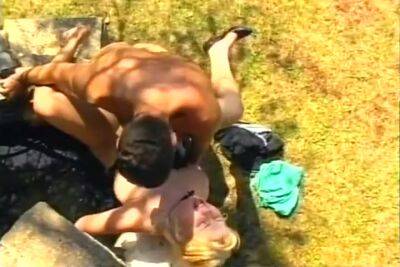 Culotte Rouge 1990 - upornia.com