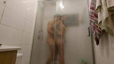 PASSIONATE SEX IN THE SHOWER - LATINA - veryfreeporn.com