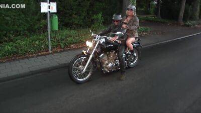 Bitch In Doggystyle On The Car #3 - upornia.com