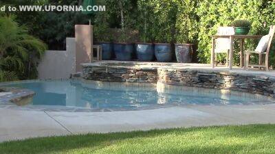 Brunette Bekommt Es Anal Zu Hart Und Muss Unterbrechen - upornia.com