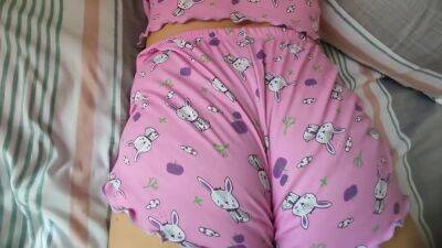 I Offered 50 Dollars For Touching My Stepmothers Ass And She Accepted! Andreaanonima1 - upornia.com - Colombia