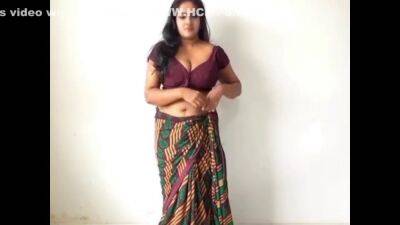 Indian Stepmom Disha Got Double Cumshot - hclips.com - India