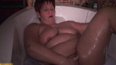 Wet Cunt In The Bathtub - upornia.com - Germany
