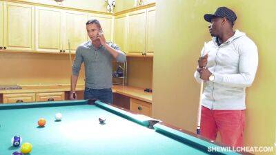 Carefree Petite Wife Cucks Her Clueless Husband - upornia.com