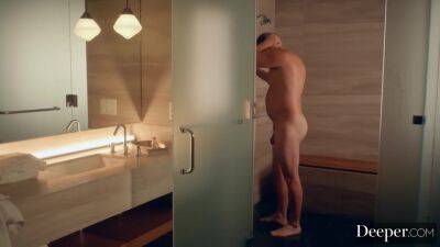 Cami Caliente - upornia.com