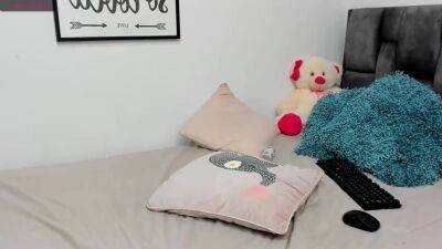 Bunda De Shortinho Socada Na Raba - hclips.com