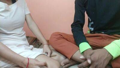 Priya's step brother wooed Priya and her mother saw her in Hindi voice - veryfreeporn.com - India