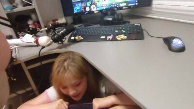 Crawled Under The Table For A Distraction Blowjob From Dota - hclips.com