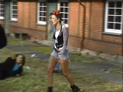 Schwer Erziehbare Madchen - Episode 3 - upornia.com