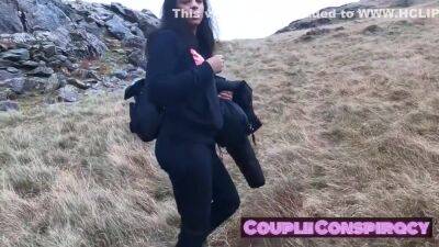 Climbing A Mountain To Give Head To Boyfriend - hclips.com