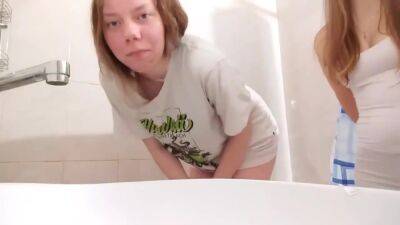 Teasing In The Bathroom On Periscope - hclips.com