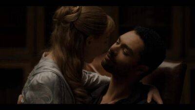 Phoebe Dynevor Bridgerton All Sex Scenes - porntry.com - Britain