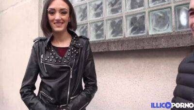 Petite punk Marie gives her ass for the camera - veryfreeporn.com - France