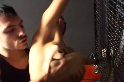 Super Cazzo Sfonda Culi!!! - Scena 02 - upornia.com