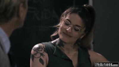 Tattooed Latina Babe Licked By And Fucking Her Old Teacher - upornia.com