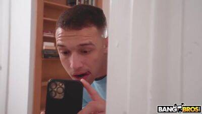 At Home Gym Sex Featuring - hclips.com