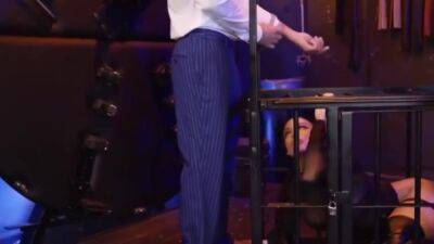 Dont Let Her Out - upornia.com