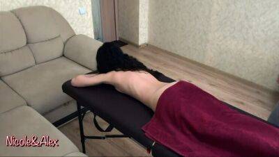 The masseur seduced a married client and fucked her. - porntry.com