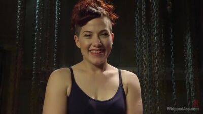 Lesbian Sex Dungeon - upornia.com