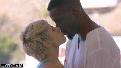 Makwnna Blue 720p - upornia.com