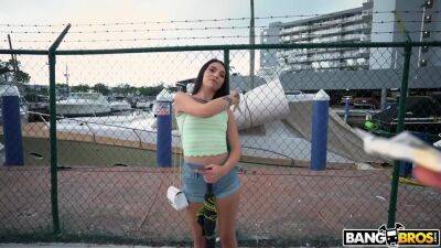 Gianna Ivy - Hot Babe Needs Sex For Money - hclips.com