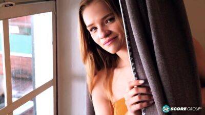 Scarlett Fall - Absolutely Adorable - hclips.com