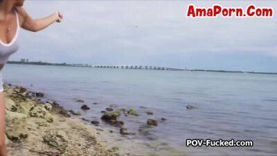 Sveltina Con Giovane Nera Succhia Cazzi - hclips.com