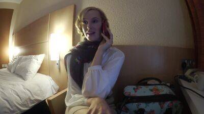 Ariel Anderssen In Upskirt Aunt Moves In On You - hclips.com