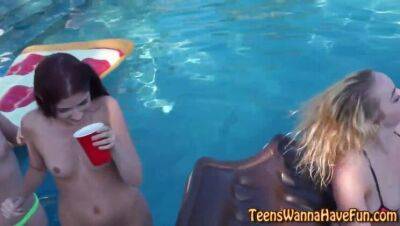 Bj teens face spunked - veryfreeporn.com