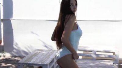 Niemira Pose, Shoot, Enjoy - upornia.com