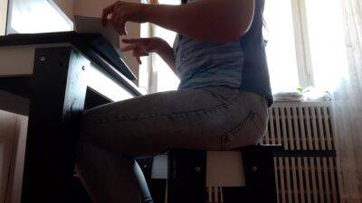 Studentka Vlizala Kisku Prepodavatelu, I Poluchila Dopusk Na Peresdachu Zacheta - hclips.com