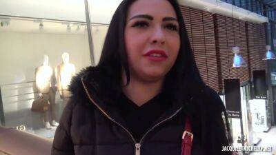 Emma, 28, Already Knows Well! - upornia.com