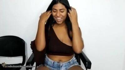 Latina Te Muestra Su Culo Grande Y Y Se Masturba Para Ti - Tetas Grandes - hclips.com