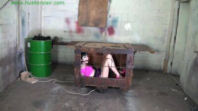 Hot Little Goth Brat Kdnpd And Caged - upornia.com