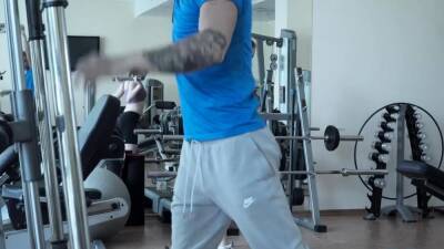 Teen fucked by a hot gym buddy - icpvid.com