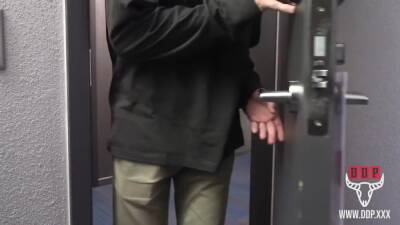 Lucy Drains [2160p] - upornia.com