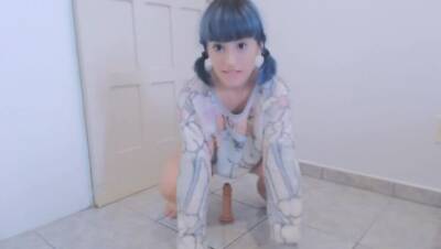 Shh mommy is behind the door Daddy! - porntry.com