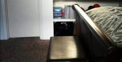 Ebony queen squirting in her bedroom - icpvid.com