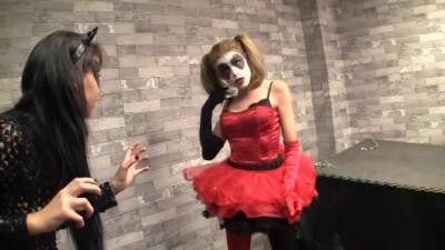 Catwoman And Harley - upornia.com