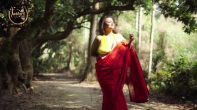 Madhu Feat Sucharita Yellow Bb Blouse - upornia.com - India