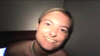 She is happy to swallow many cumshots - icpvid.com