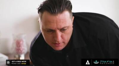 Im Tired Of Being A Receptionist Here - upornia.com