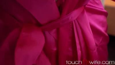 Petite Wife Tricked Into Huge Bbc - upornia.com