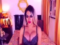 Attractive Shemale With Big Dick - drtvid.com